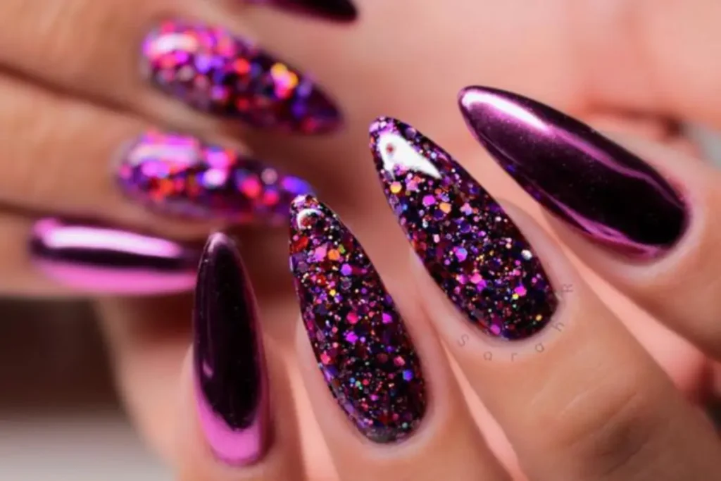 Unhas com Glitter Brilho e Glamour em suas Mãos - Unhas roxa com glitter
