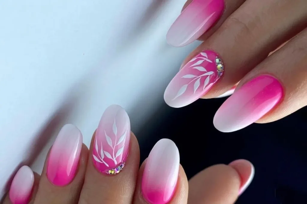 Unhas degradê rosa com branco