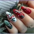 Unhas de Natal 8 Dicas Maravilhosas - Unhas vermelhas, verde e branca com estampa natalina