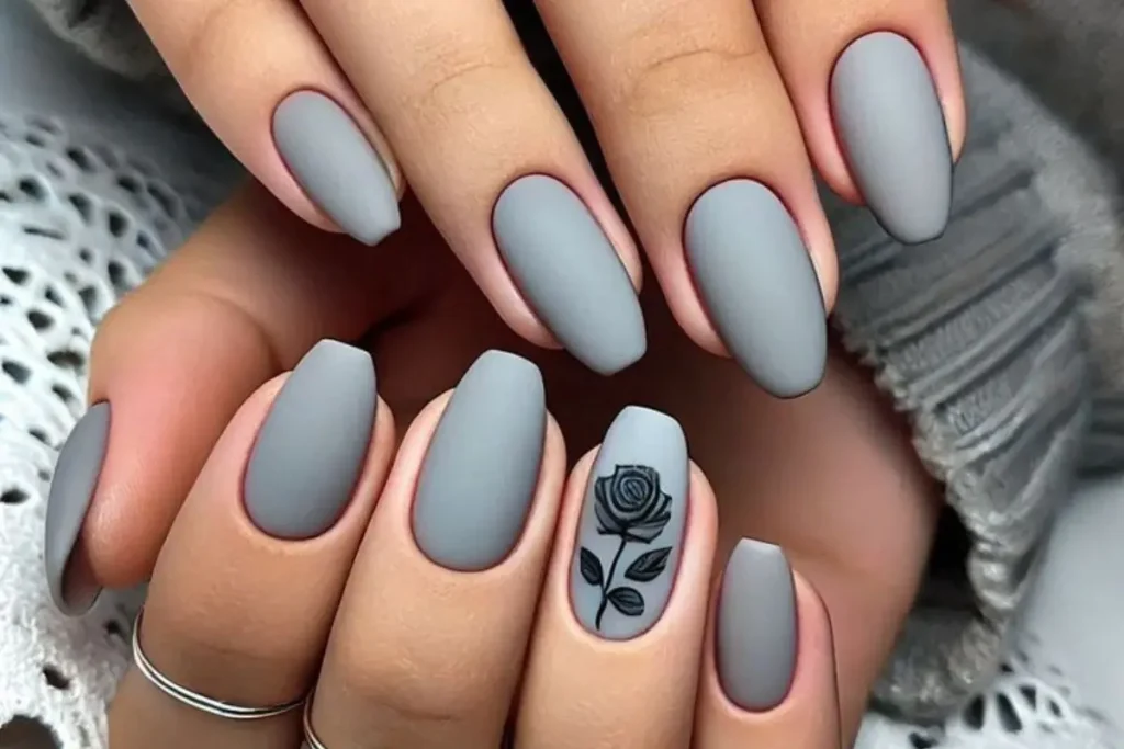 Unhas cinza fosco