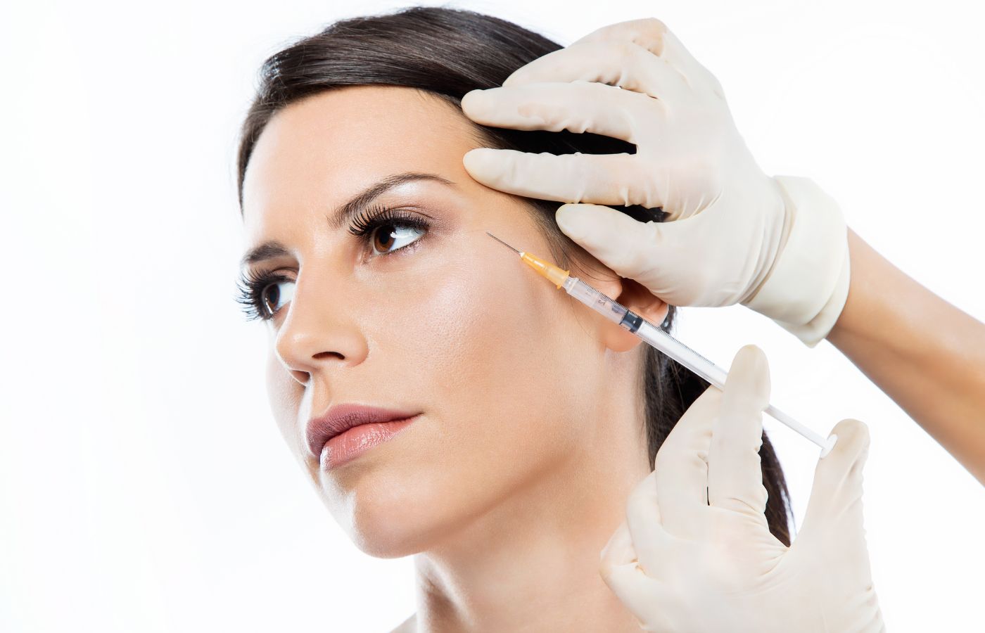 Aplicação de microbotox perto dos olhos